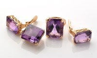 Lot 763 - A suite of amethyst jewellery, the scissor cut...