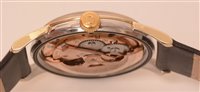Lot 667 - A gentleman's wristwatch.