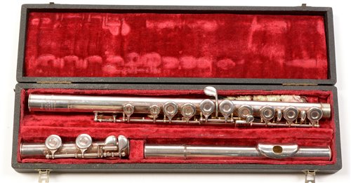 Lot 14 - Romilly Graduate flute Cased