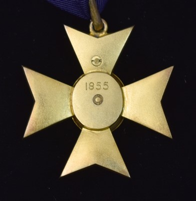Lot 1511 - The Royal Victorian Order, Commanders neck badge