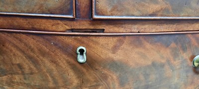 Lot 739 - Early 19th Century mahogany serpentine fronted