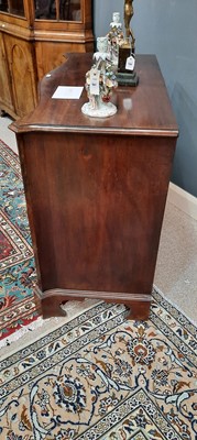 Lot 739 - Early 19th Century mahogany serpentine fronted
