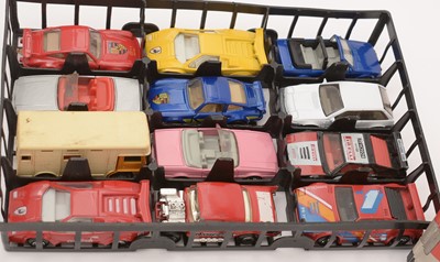 Lot 310 - A large quantity of matchbox diecast model vehicles