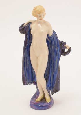 Lot 769 - Doulton figure The Bather HN687