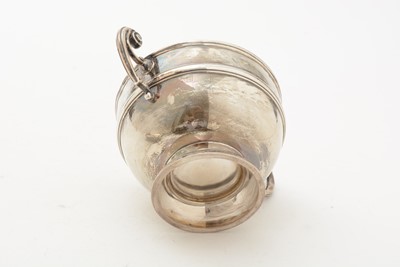 Lot 70 - A matched pair of Edwardian George V silver two handled cups