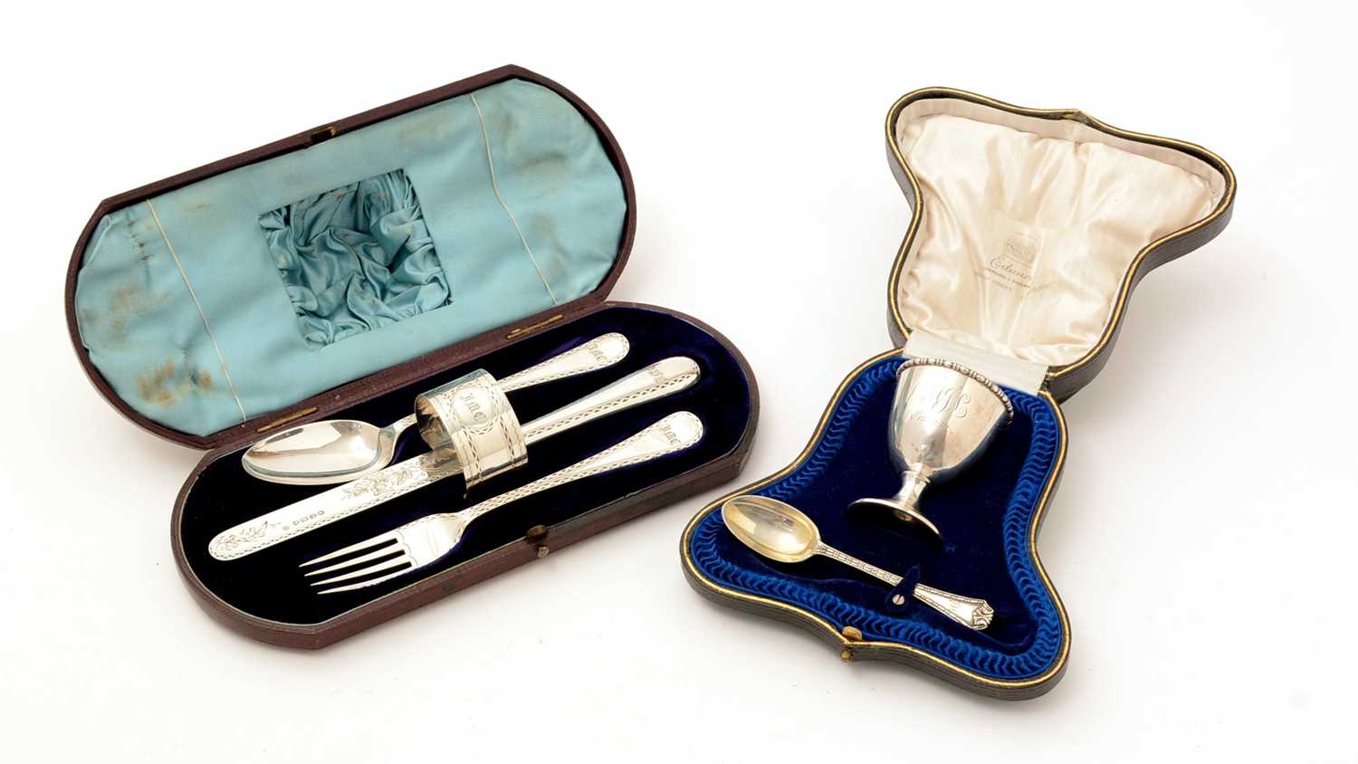 Lot 32 - Two boxed sets of silver