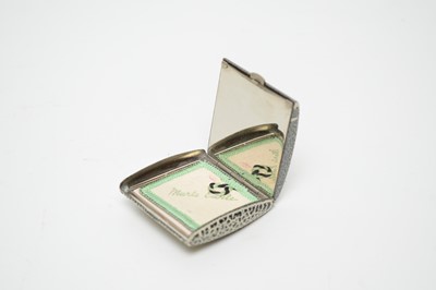 Lot 40 - 1920s Art Deco powder compacts