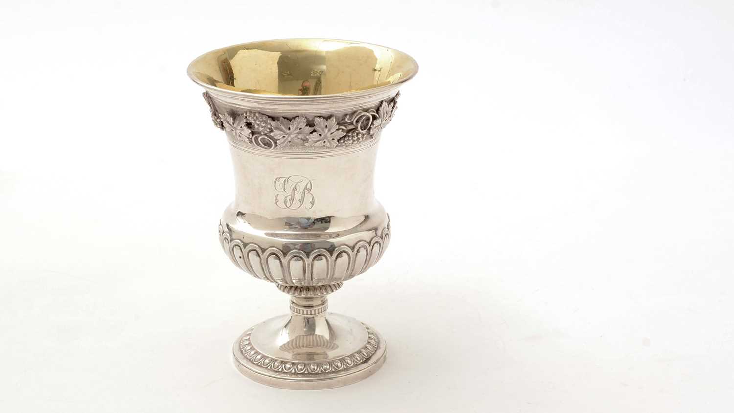 Lot 27 - A George III silver goblet