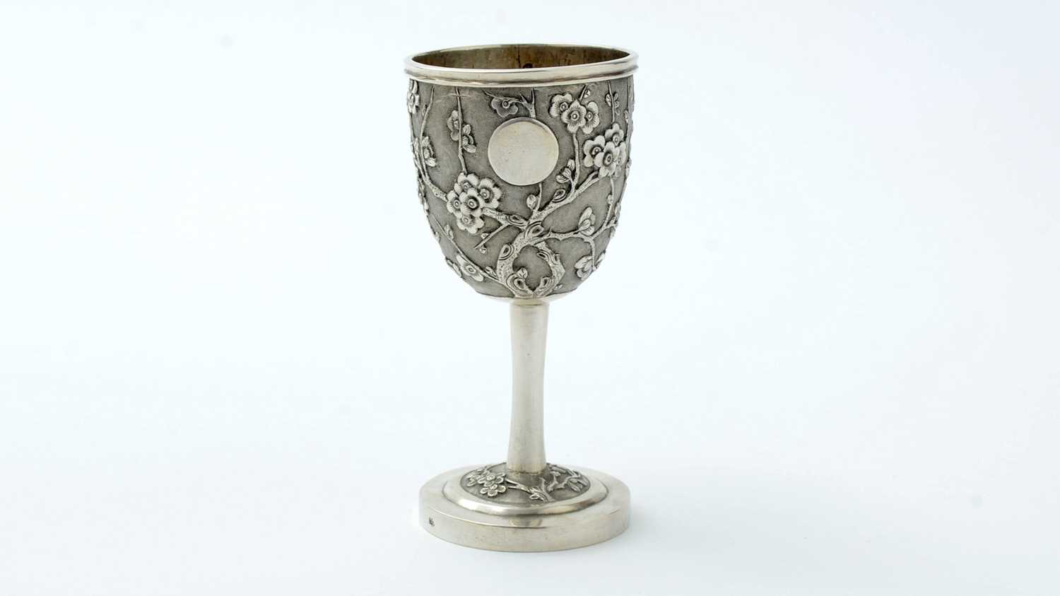 Lot 104 - A late 19th century Chinese silver goblet