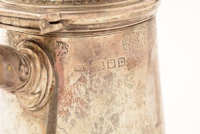 Lot 71 - A George V silver coffee pot
