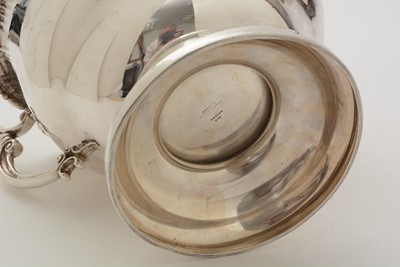 Lot 100 - George V Irish silver two-handled cup