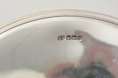 Lot 7 - A graduated pair of silver dishes