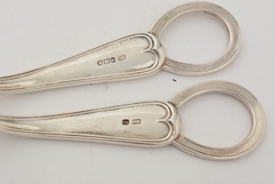 Lot 82 - A George IV North Country provincial silver toddy ladle; and other silver items