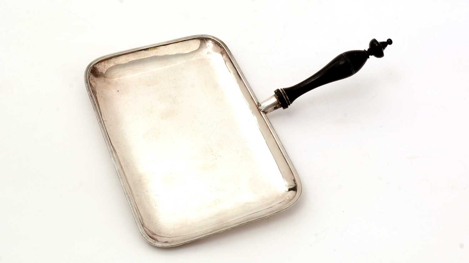 Lot 54 - A William IV silver bacon dish