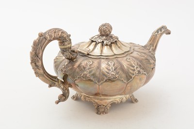 Lot 67 - A George IV silver teapot