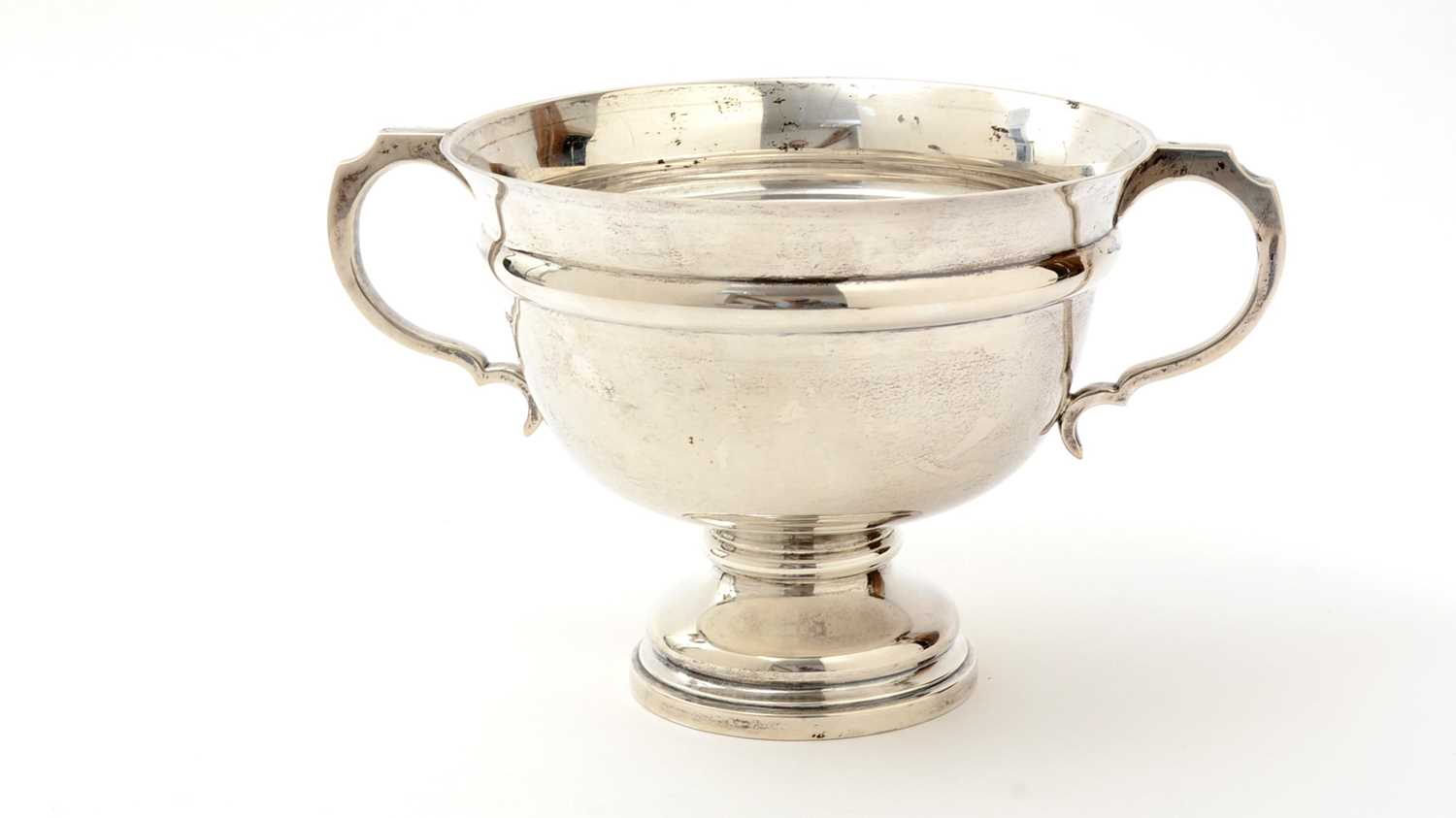 Lot 73 - A George V silver two handled cup