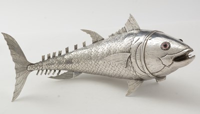 Lot 106 - A 20th Century Spanish silver articulated fish or table decoration