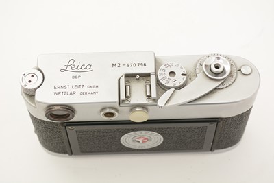 Lot 800 - A Leica M2 camera