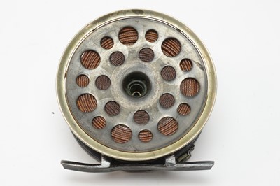 Lot 372 - An early Hardy’s fishing reel