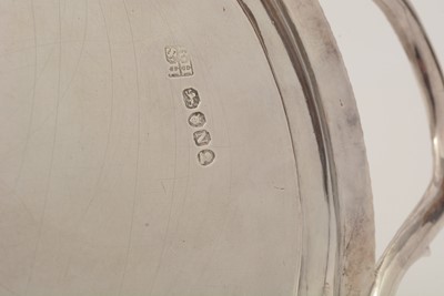 Lot 164 - A George III silver small two-handled oval tray