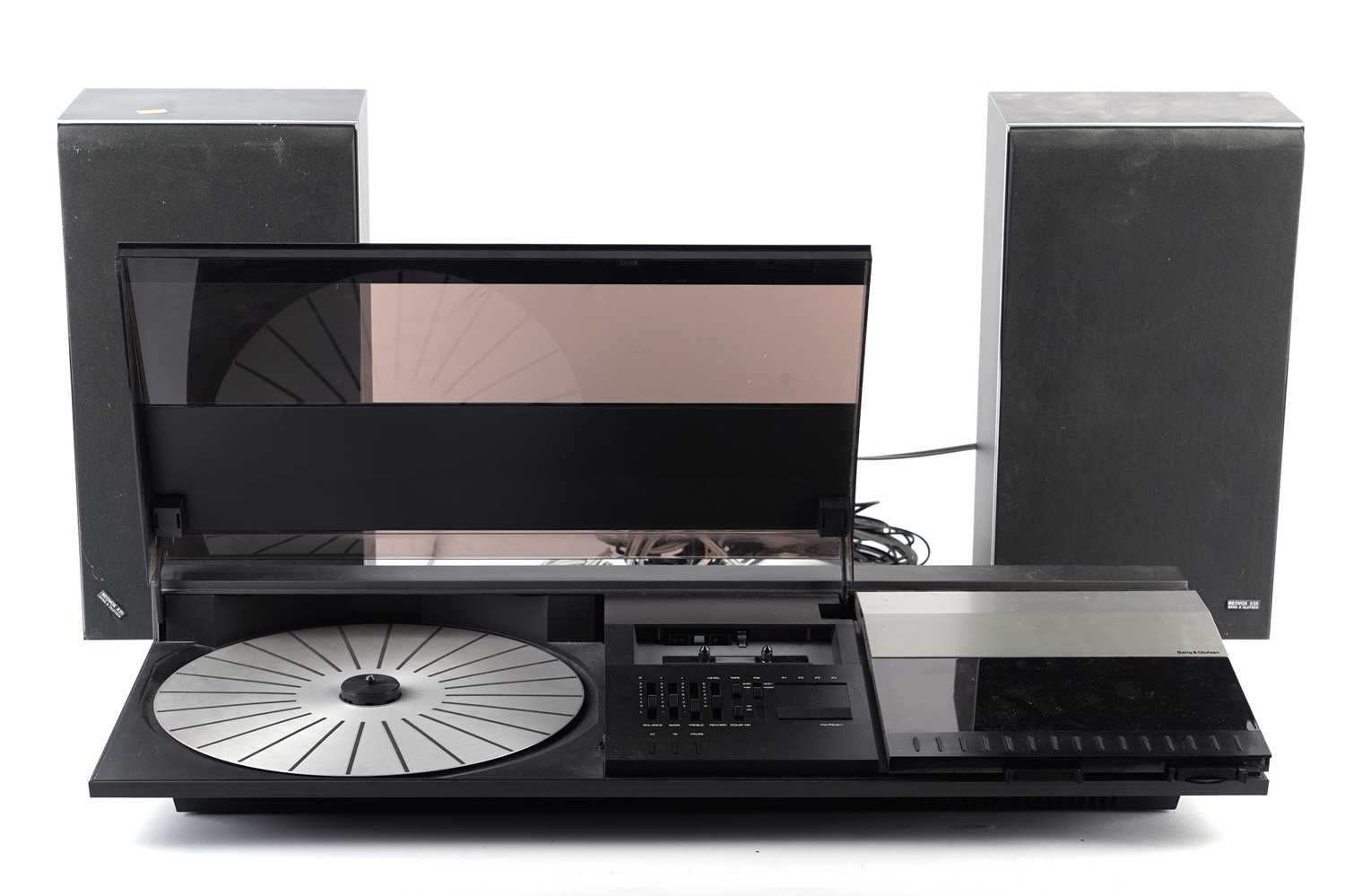 Lot 78 - A Bang and Olufsen Beocenter 2200 with two