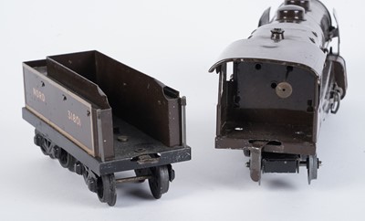 Lot 156 - A Hornby 0-gauge 4-4-2 locomotive and eight-wheel tender
