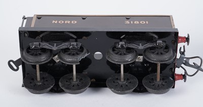 Lot 156 - A Hornby 0-gauge 4-4-2 locomotive and eight-wheel tender