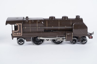 Lot 156 - A Hornby 0-gauge 4-4-2 locomotive and eight-wheel tender