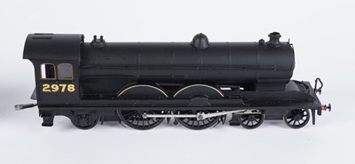Lot 190 - A metal kit-built 0-gauge 4-4-2 locomotive and six-wheel tender
