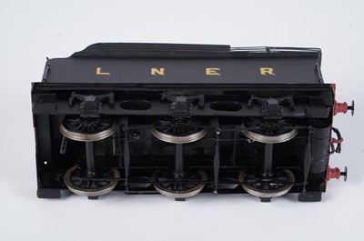 Lot 190 - A metal kit-built 0-gauge 4-4-2 locomotive and six-wheel tender