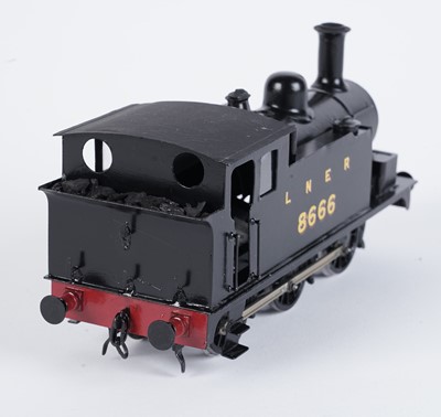 Lot 195 - A metal kit-built 0-gauge 0-6-0 locomotive