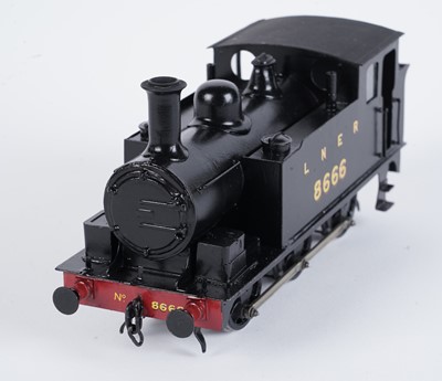 Lot 195 - A metal kit-built 0-gauge 0-6-0 locomotive