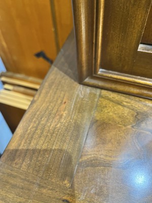 Lot 29 - Grange: a substantial Victorian style hardwood bookcase