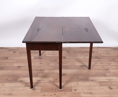 Lot 45 - A George III mahogany tea table