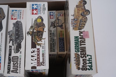 Lot 202 - Tamiya model constructor kits