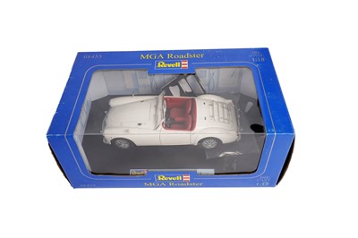 Lot 142 - A collection of diecast model cars, primarily scale 1:18 including: Corgi and Bburago