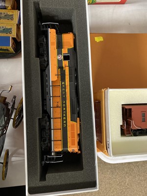 Lot 158 - The Car Works 0 scale cabs and cars