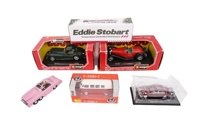 Lot 132 - A collection of diecast model vehicles; and a collection of loose diecast Corgi model aircrafts