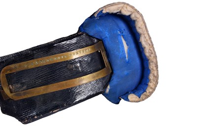 Lot 223 - A pair of Victorian Royal Navy epaulettes