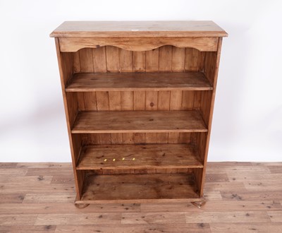 Lot 41 - A Victorian style pine open bookcase