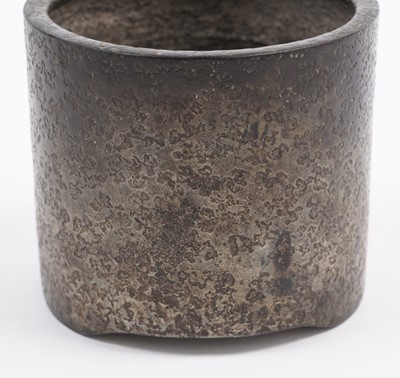 Lot 896 - A Chinese bronze brush washer