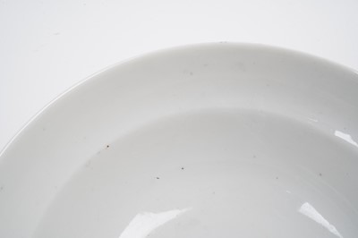 Lot 850 - A pair of Chinese famille rose bowls and covers