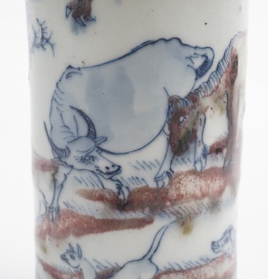 Lot 838 - A large Chinese snuff bottle