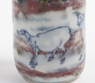 Lot 838 - A large Chinese snuff bottle