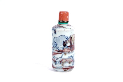 Lot 838 - A large Chinese snuff bottle