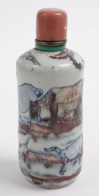 Lot 838 - A large Chinese snuff bottle