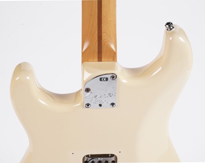 Lot 100 - A Fender Deluxe Stratocaster
