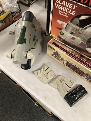 Lot 13 - A Star Wars Return of the Jedi Slave I Spaceship; and a Battle at Sarlacc's Pit game