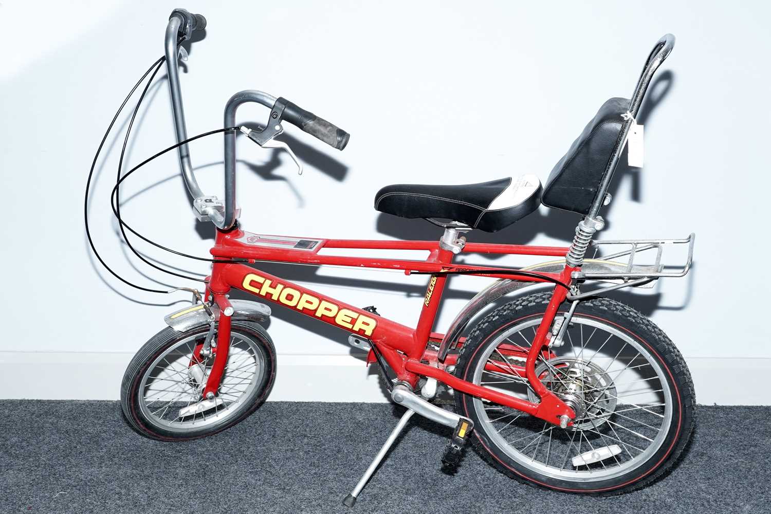 Lot 239 - A MK3 Raleigh Chopper bicycle