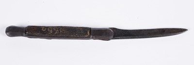 Lot 117 - Charles II (Stuart) Restoration interest: a 17th Century steel and horn folding pocket knife
